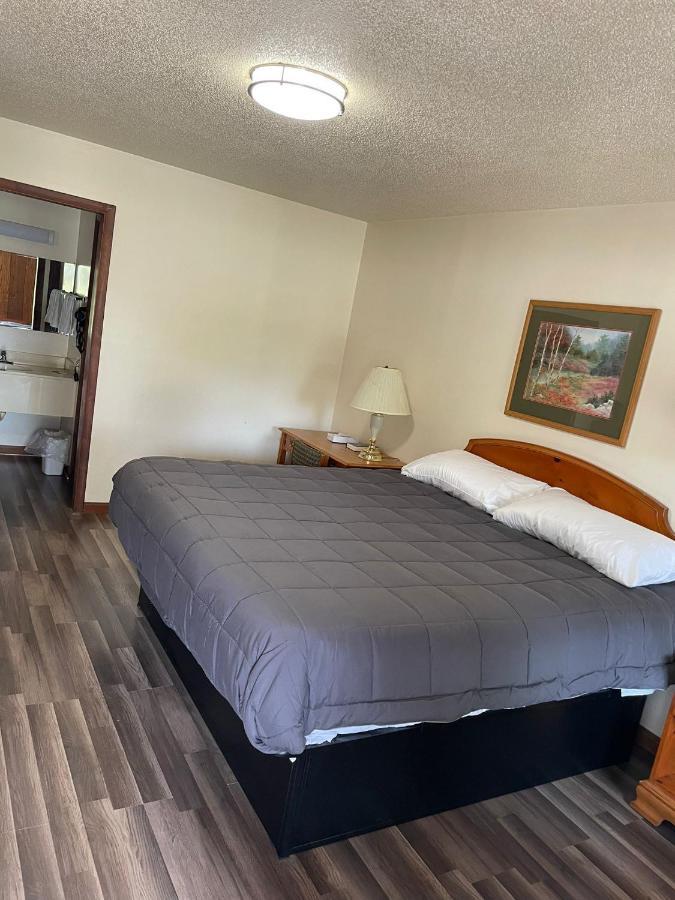 Pine Valley Motel Spruce Pine Zewnętrze zdjęcie