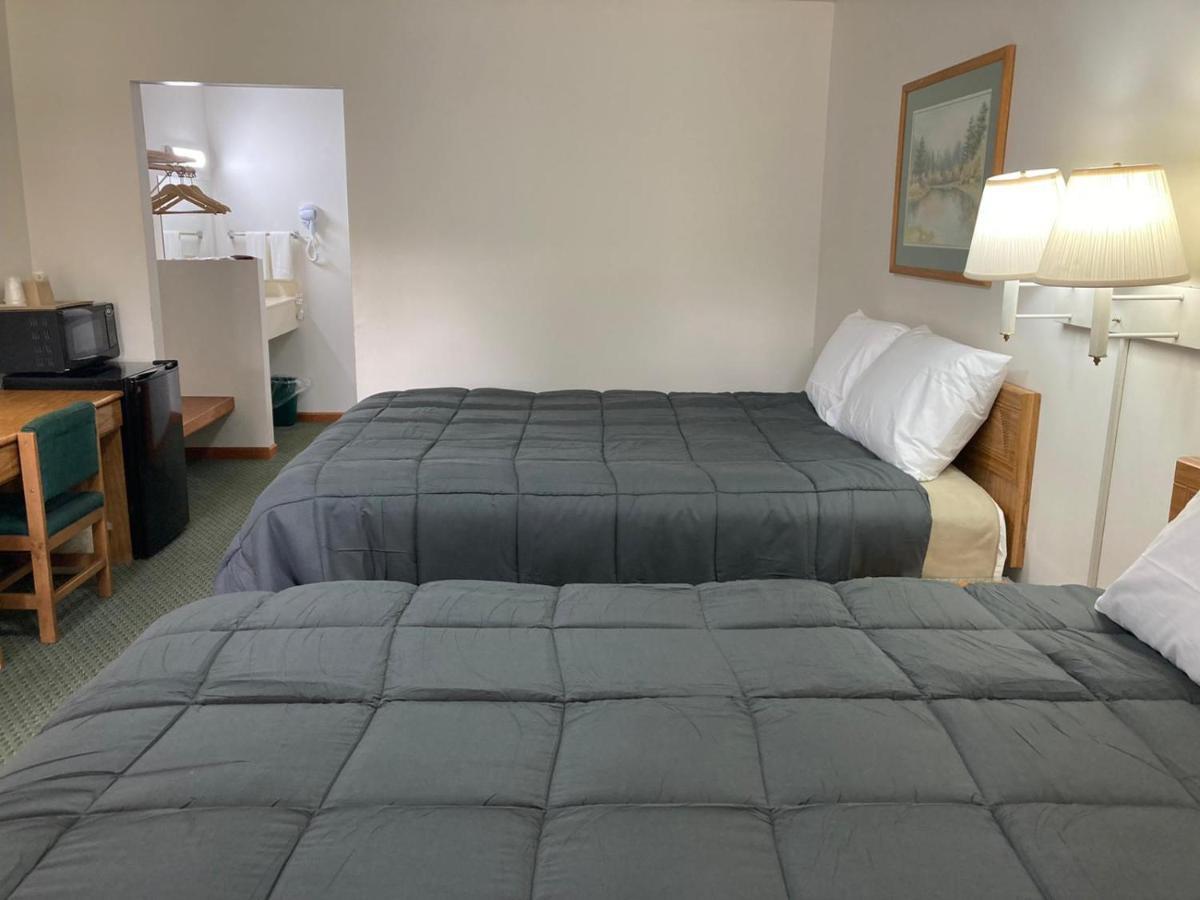 Pine Valley Motel Spruce Pine Zewnętrze zdjęcie